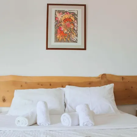 Sal Da Costa Lodging Bed & Breakfast Casais de Sao Lourenco