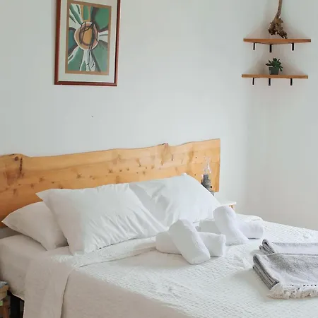 Bed & Breakfast Sal Da Costa Lodging
